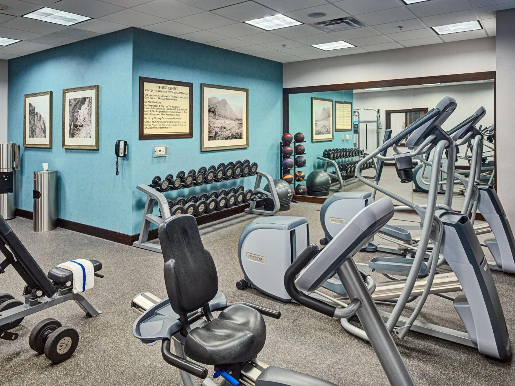 Hilton Garden Inn Гетлинбург Екстериор снимка