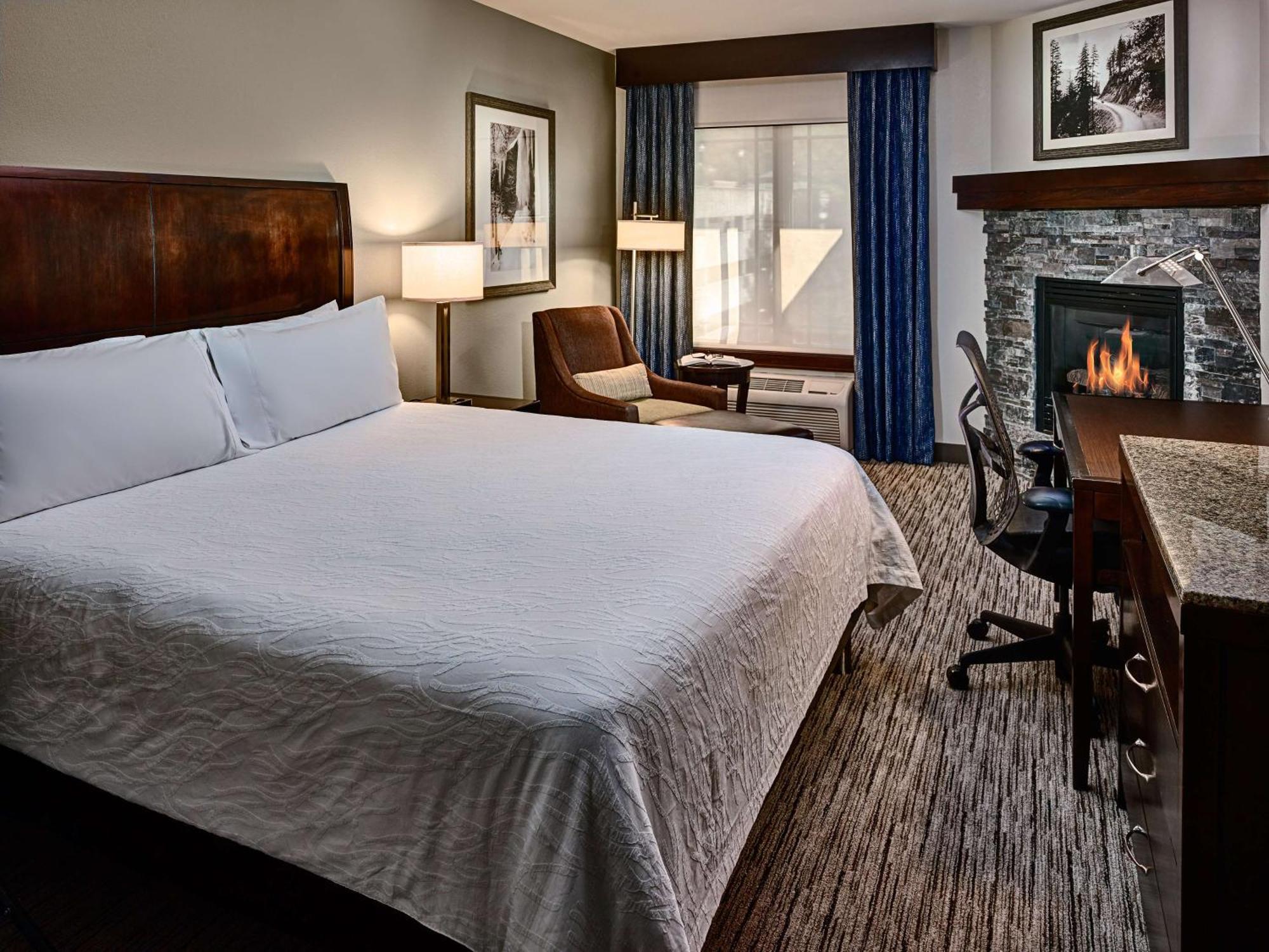 Hilton Garden Inn Гетлинбург Екстериор снимка