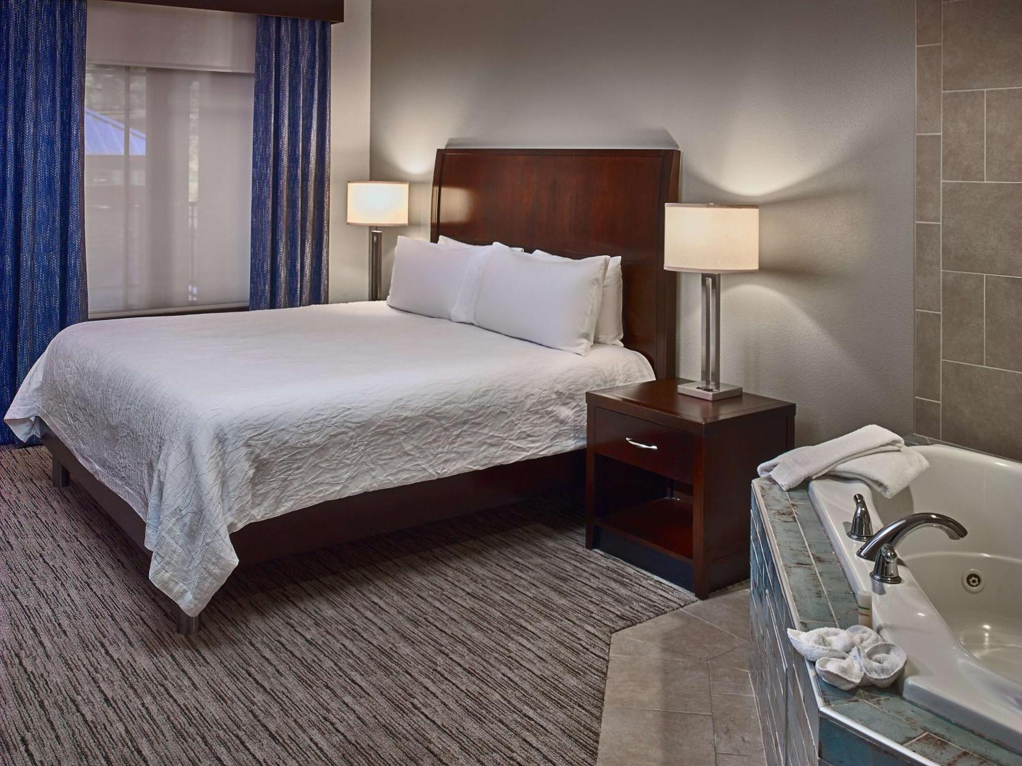 Hilton Garden Inn Гетлинбург Екстериор снимка
