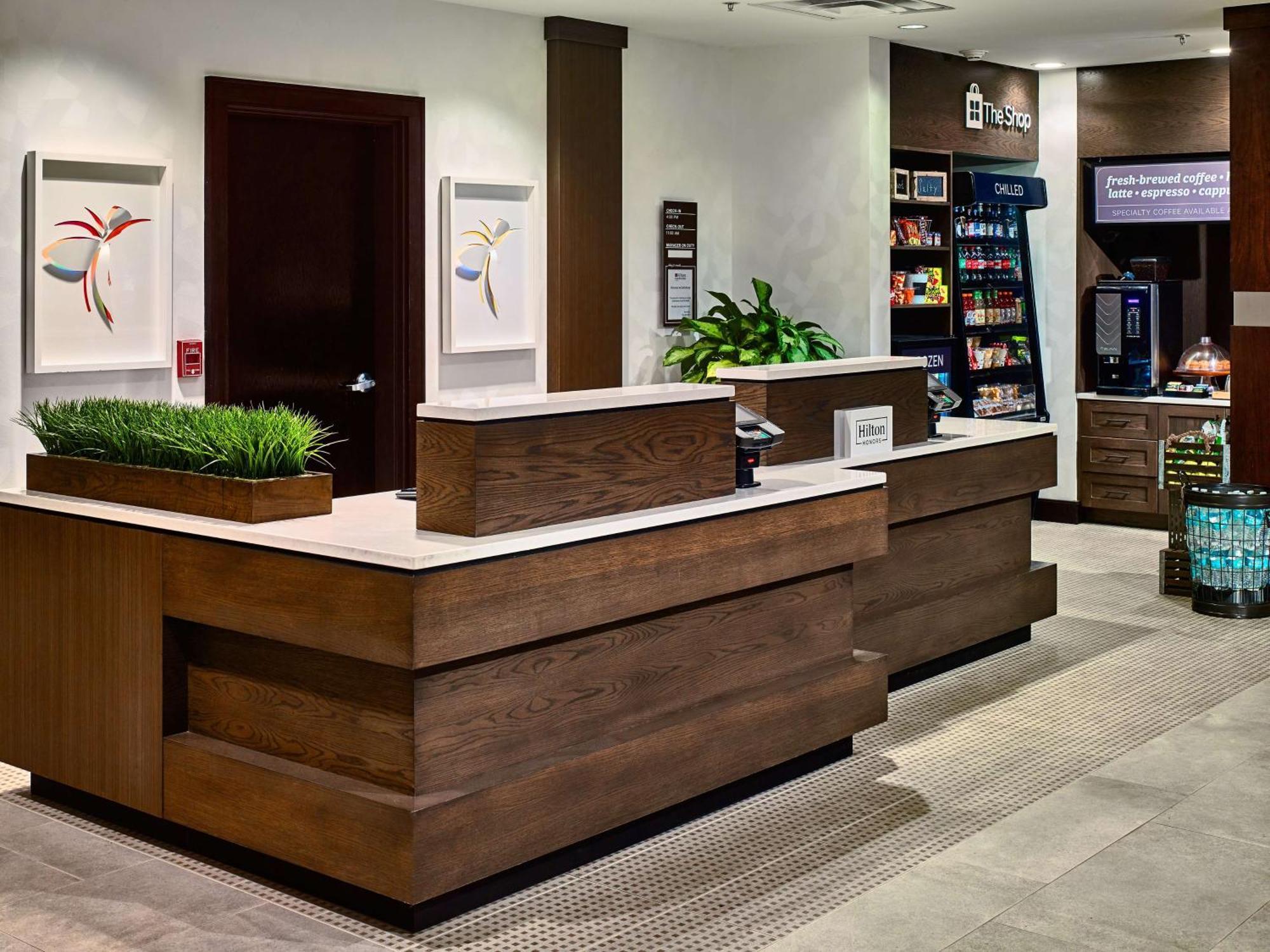 Hilton Garden Inn Гетлинбург Екстериор снимка