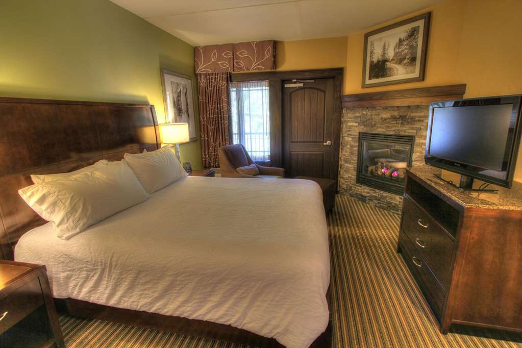 Hilton Garden Inn Гетлинбург Стая снимка