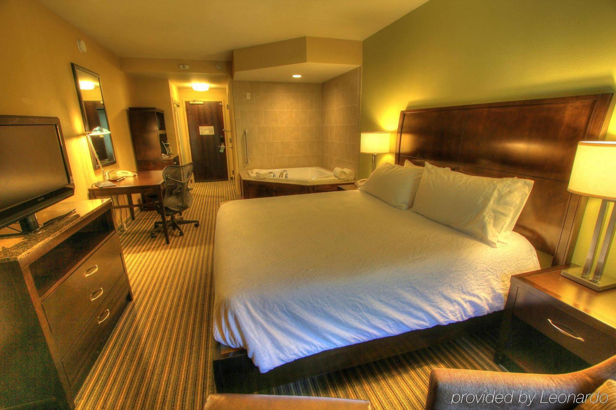 Hilton Garden Inn Гетлинбург Екстериор снимка